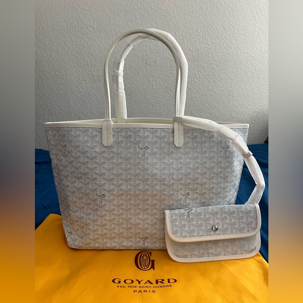 White PM Tote St Louis Giyard